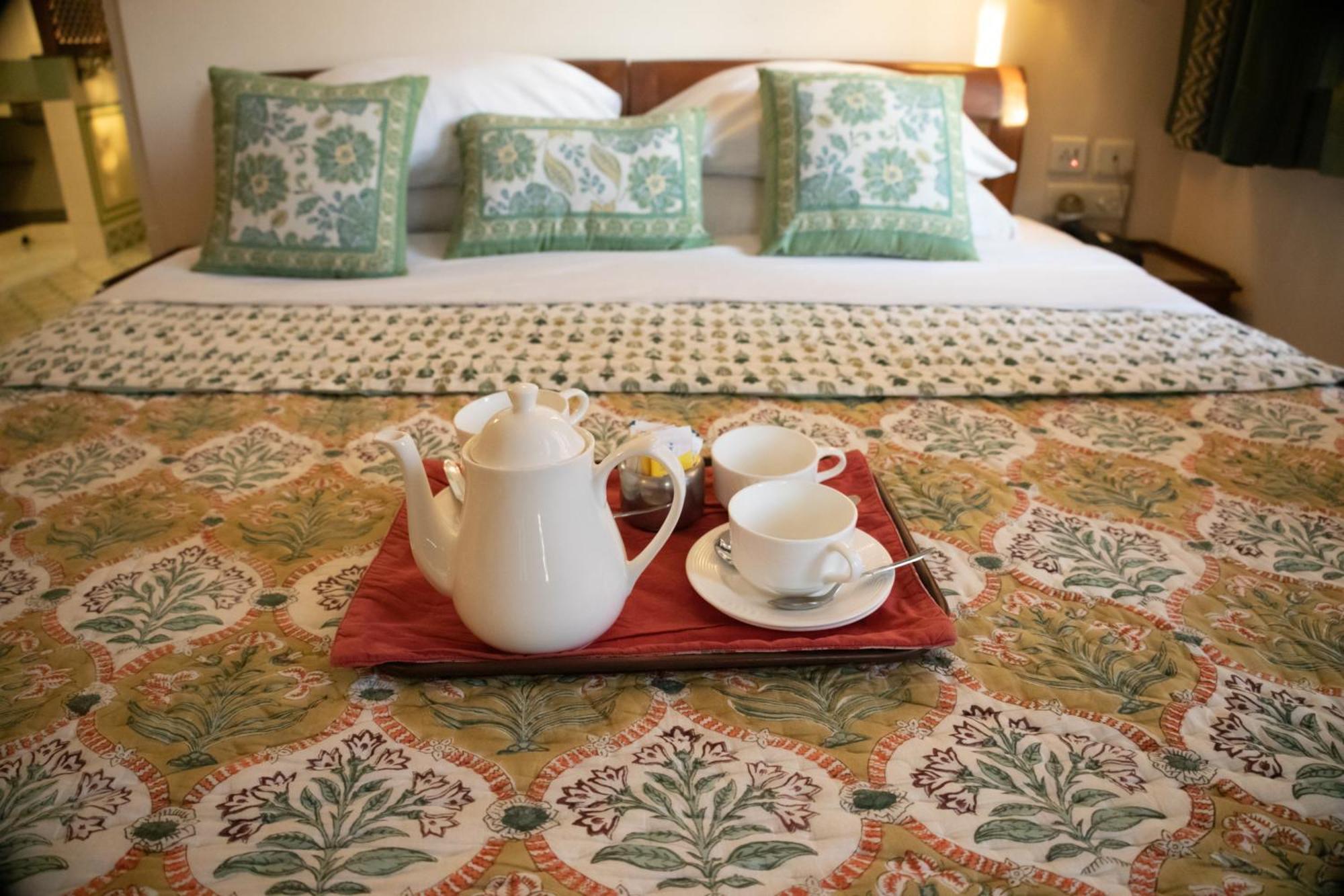 Om Niwas Suite Hotel Jaipur Exteriör bild